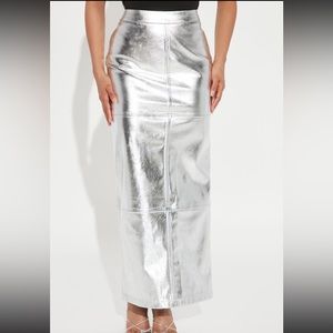 **BRAND NEW**Fashion Nova Farrow Faux Leather Metallic  Silver Maxi Skirt - XL